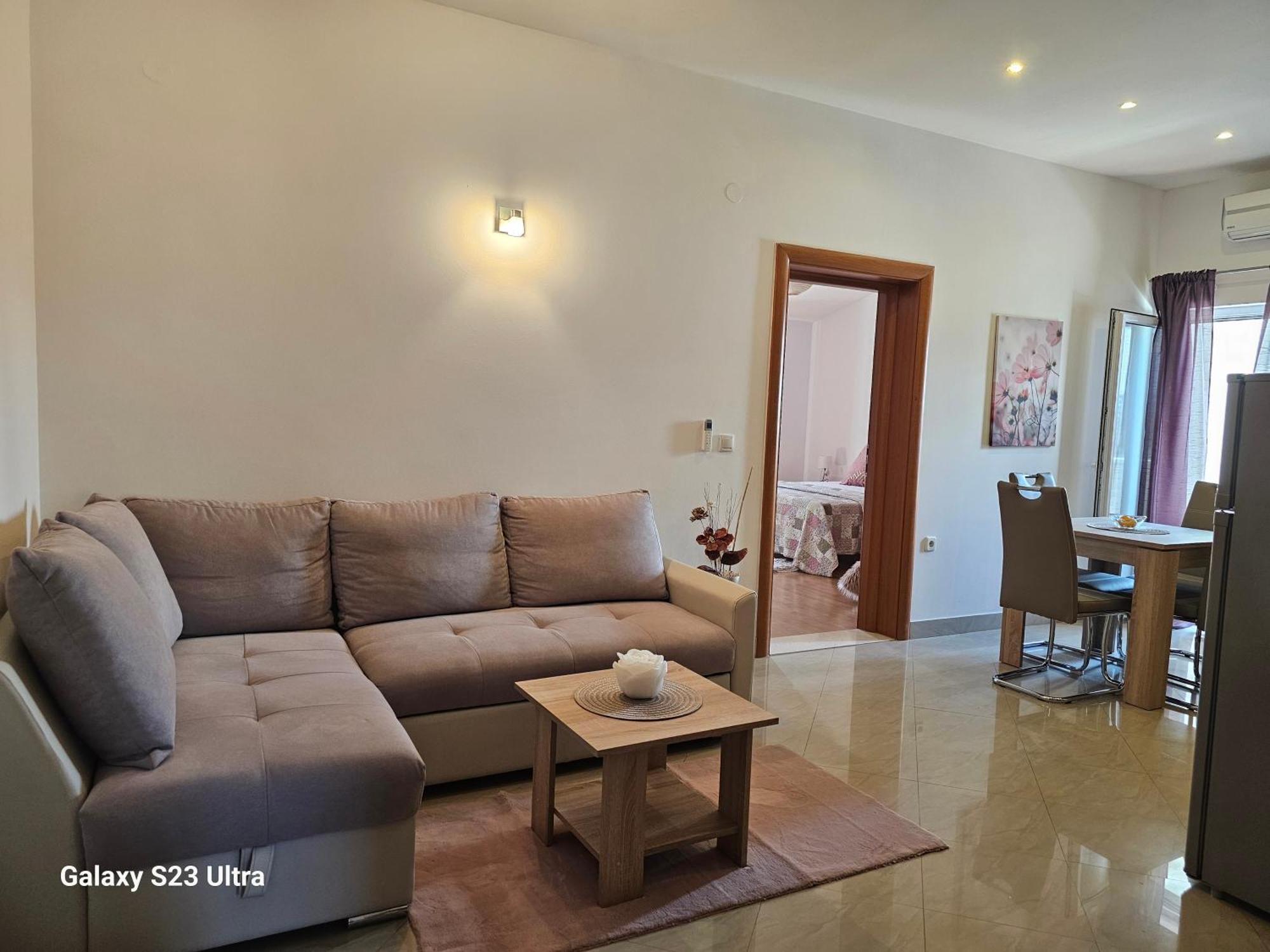 Apartmani Dianna Каштела Экстерьер фото