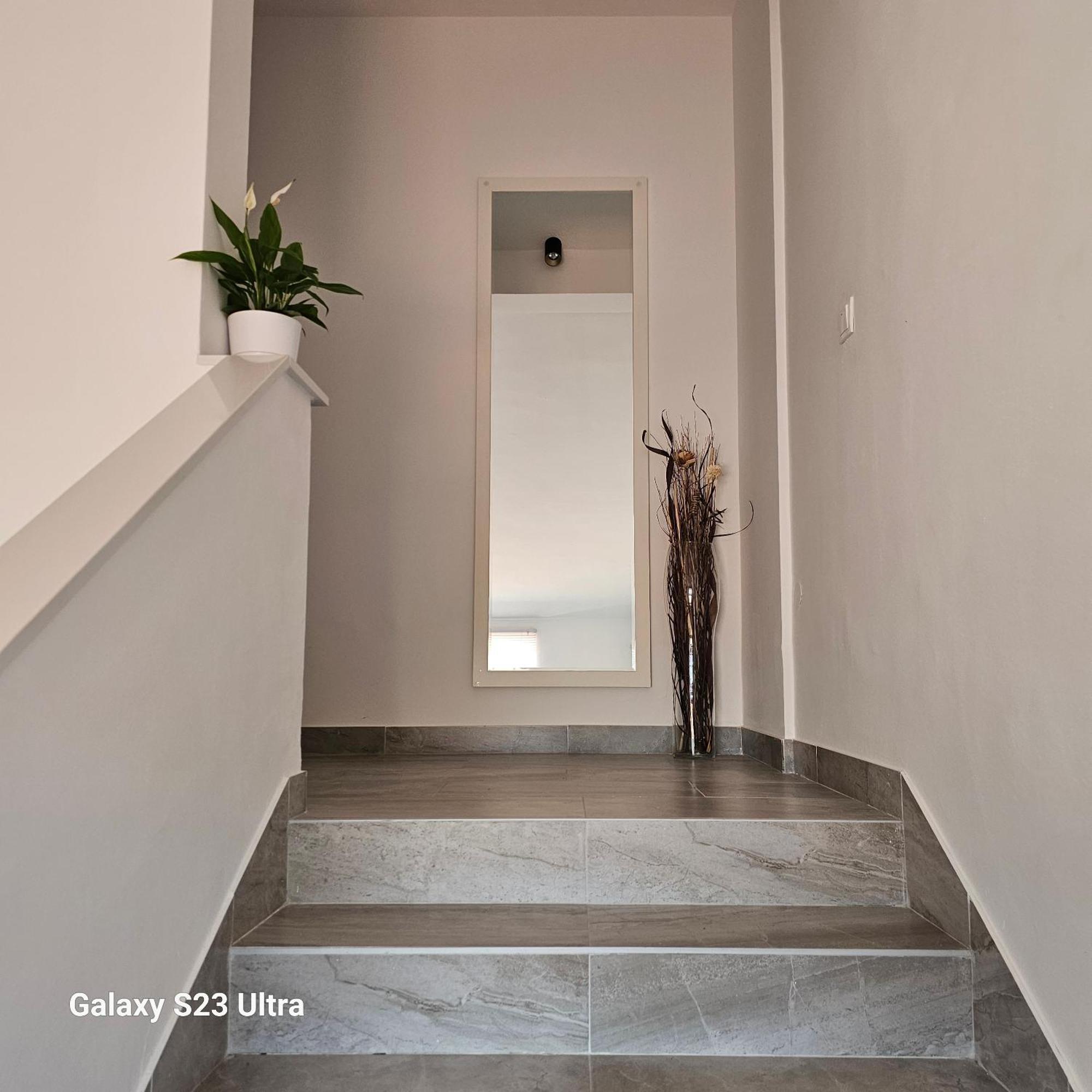 Apartmani Dianna Каштела Экстерьер фото