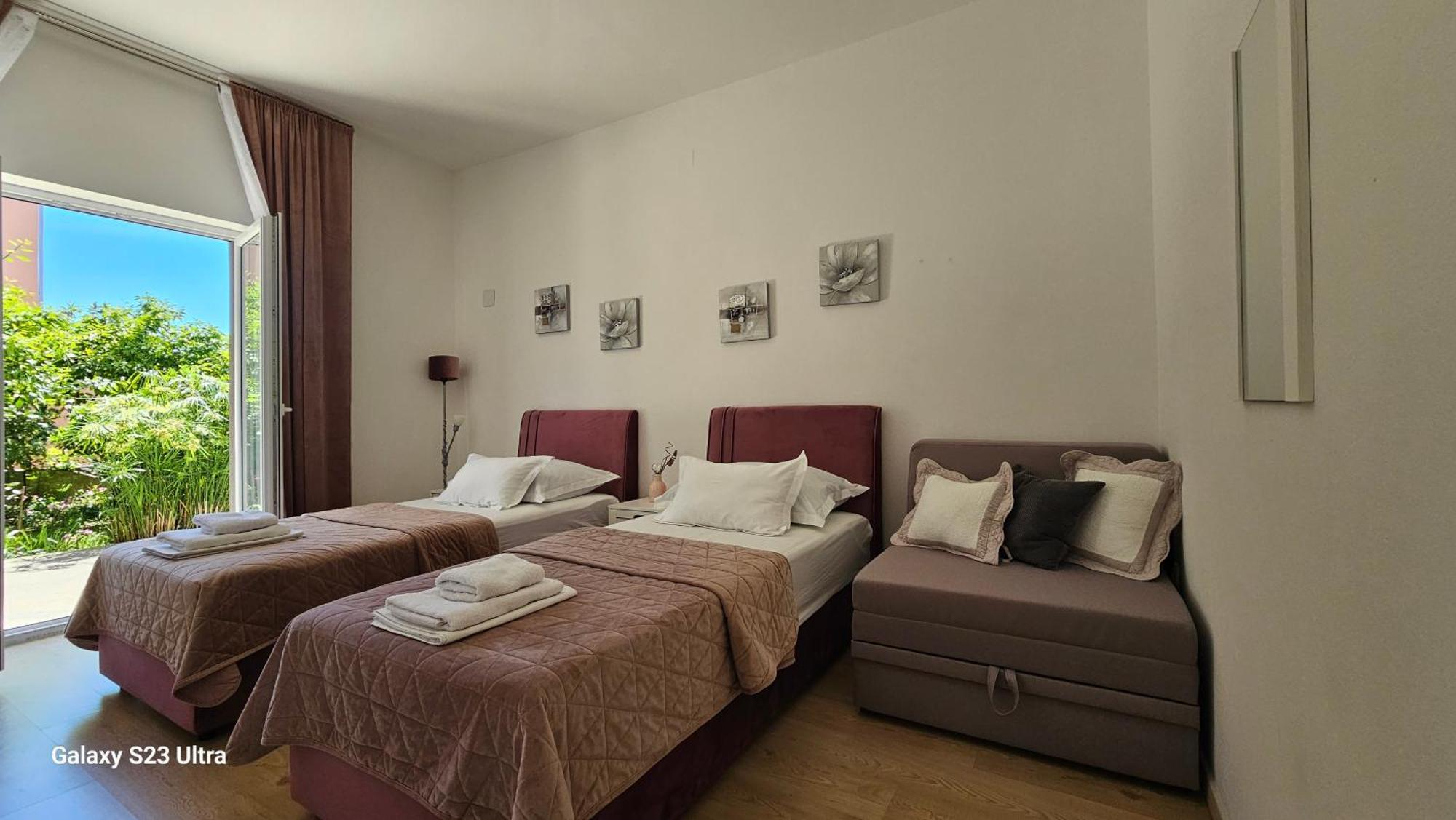 Apartmani Dianna Каштела Экстерьер фото