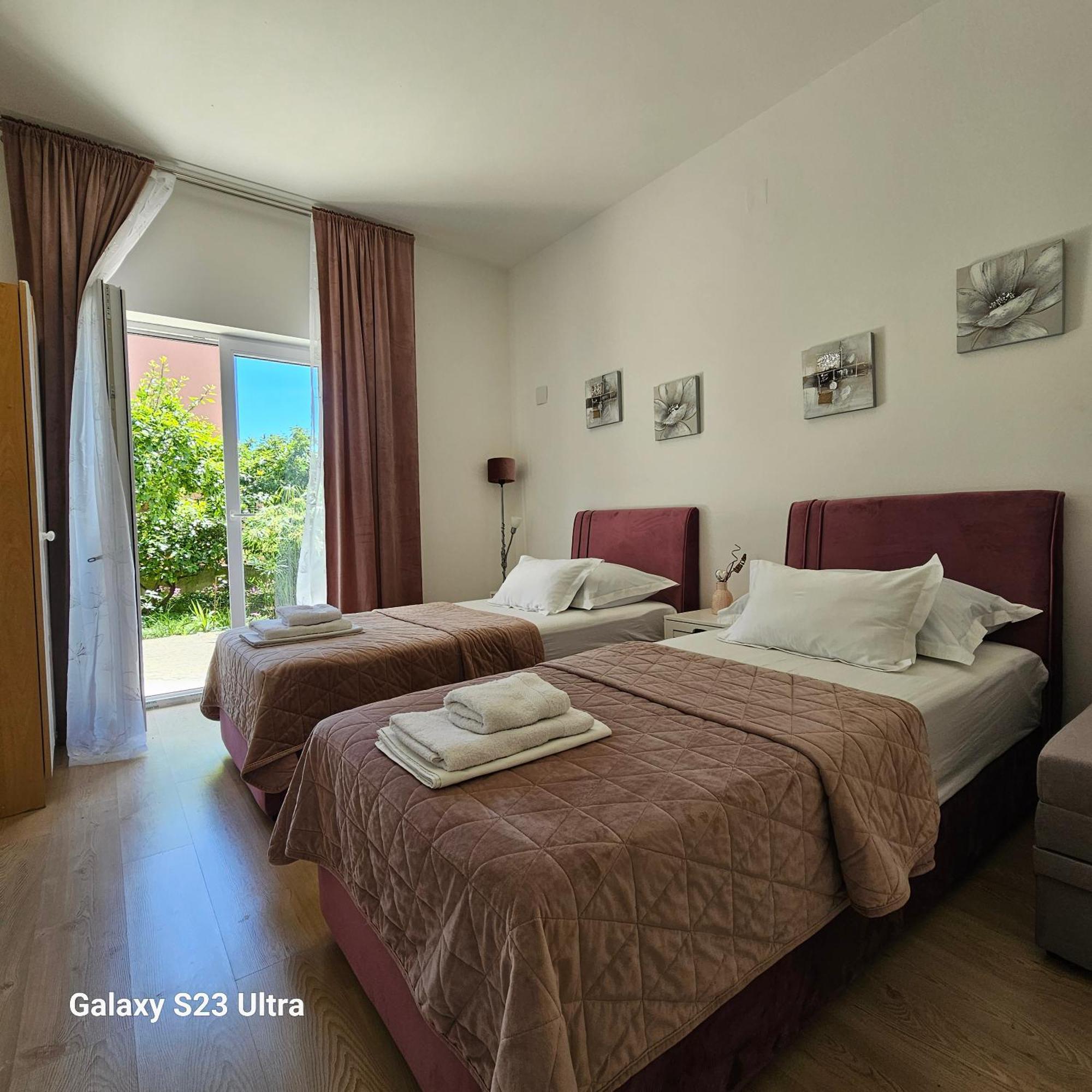 Apartmani Dianna Каштела Экстерьер фото