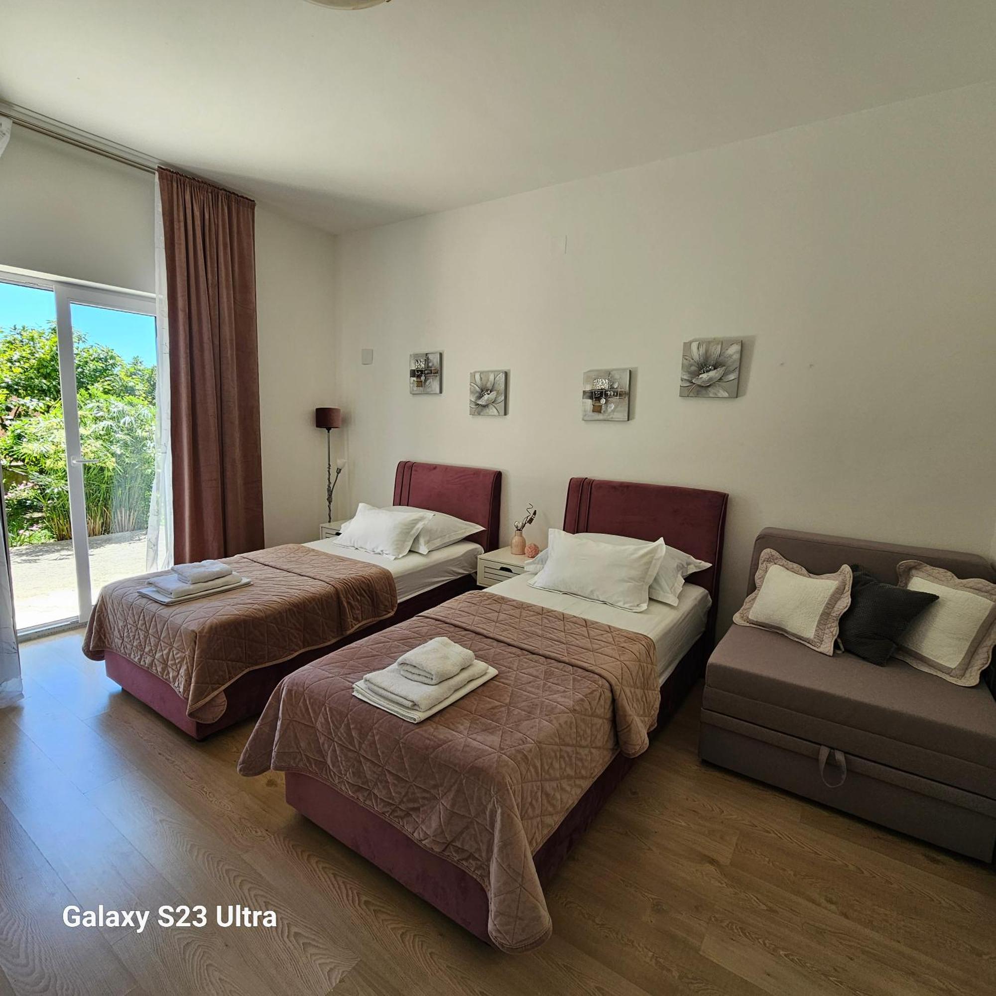 Apartmani Dianna Каштела Экстерьер фото