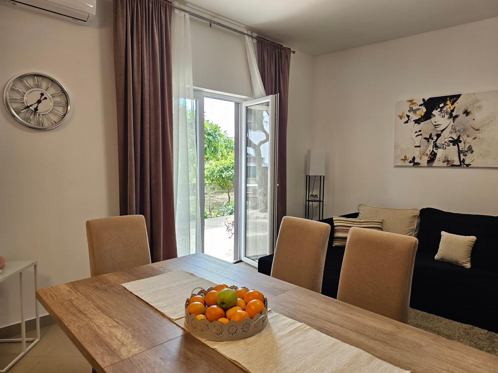 Apartmani Dianna Каштела Экстерьер фото